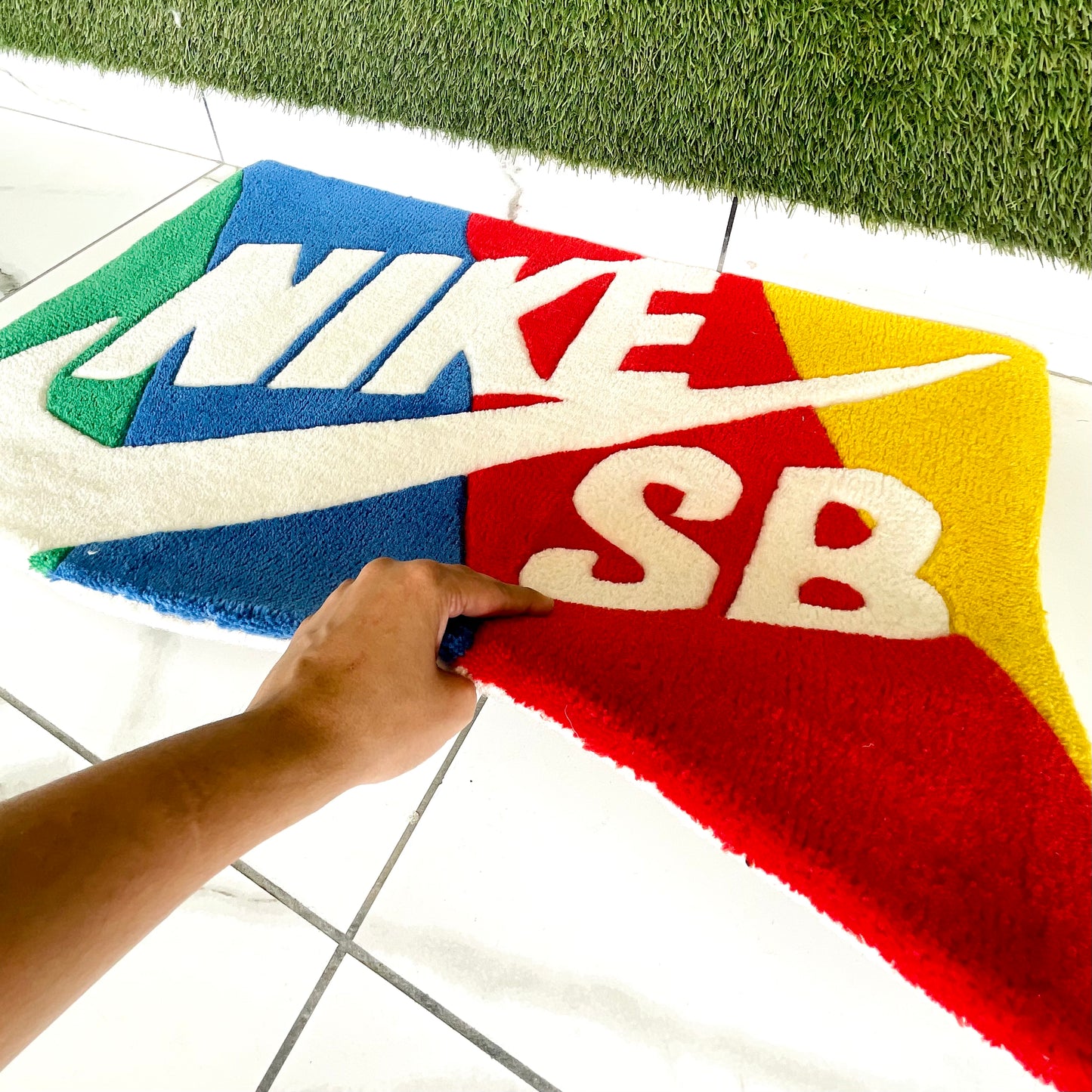 Nike SB Box Top Hand-Tufted Rug thickness reference