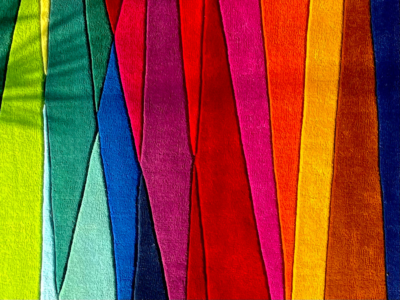 Colour Wave Climb Hand-Tufted Rug