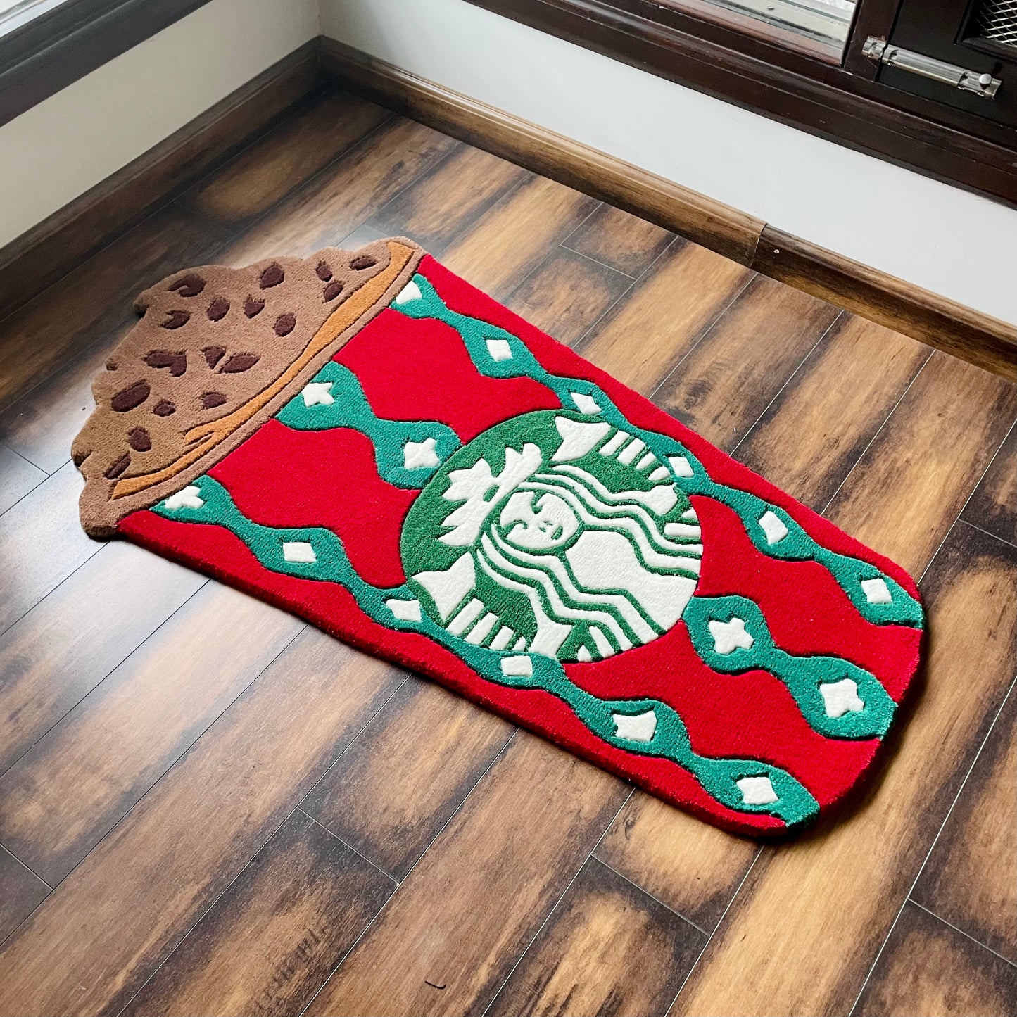 Christmas Theme Starbucks Hand-Tufted Rug