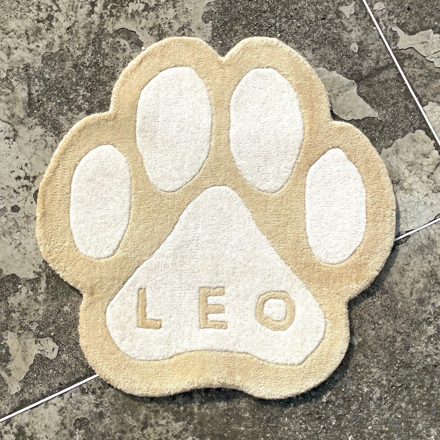 Leo - The Paw Rug (Customisable)