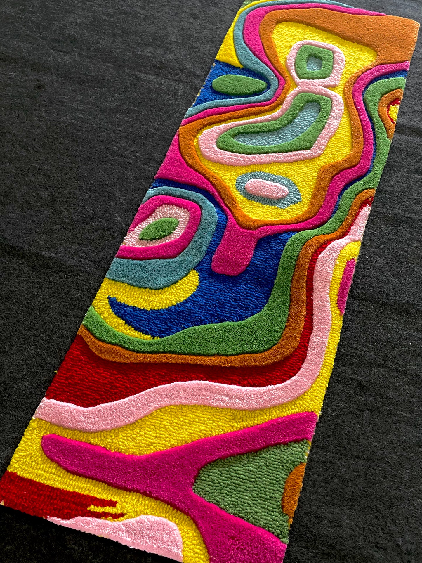 Swirl Colour Wave Hand-Tufted Rug