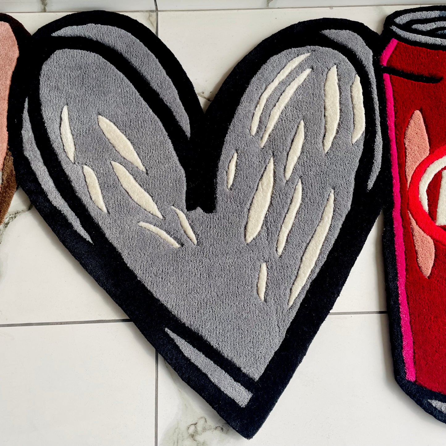 Dog - Heart - Dr Pepper Hand-Tufted Rug