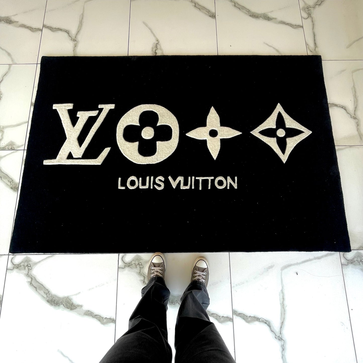 LV Louis Vuitton Living Area Hand-Tufted Rug 