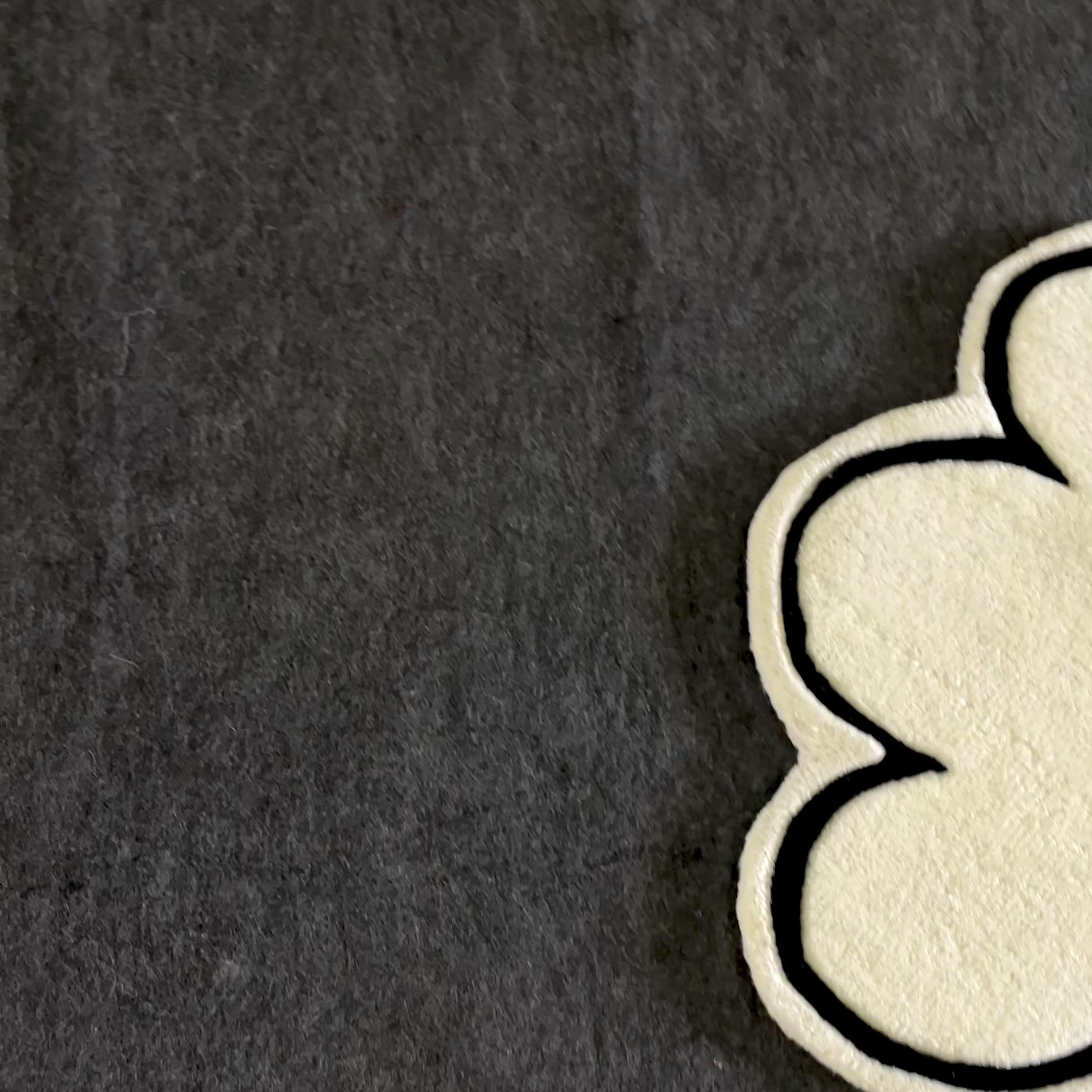 Cute Smiley Flower Hand-Tufted Rug